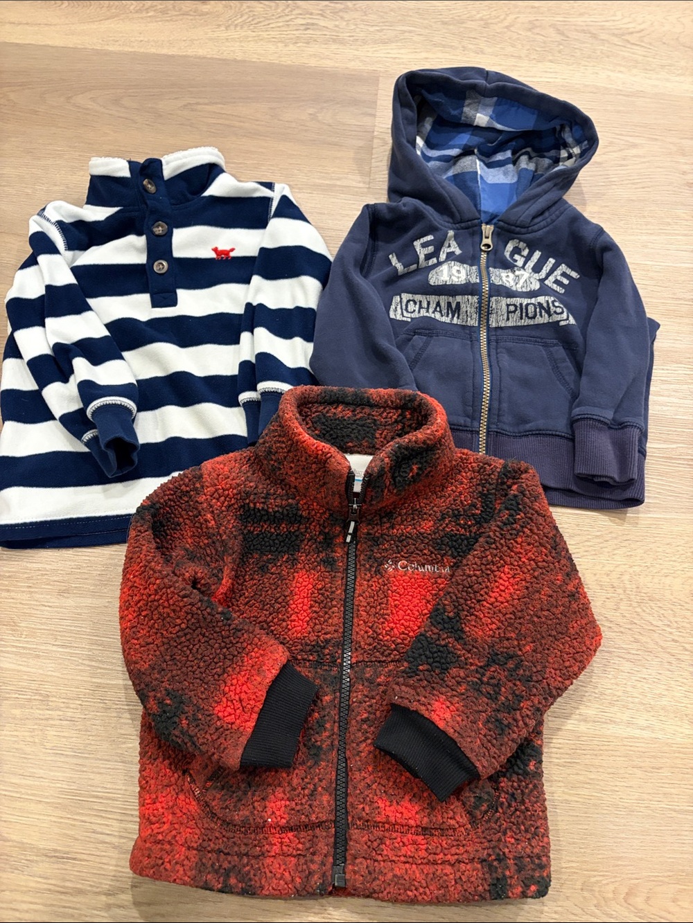 Boys 2T sweatshirts